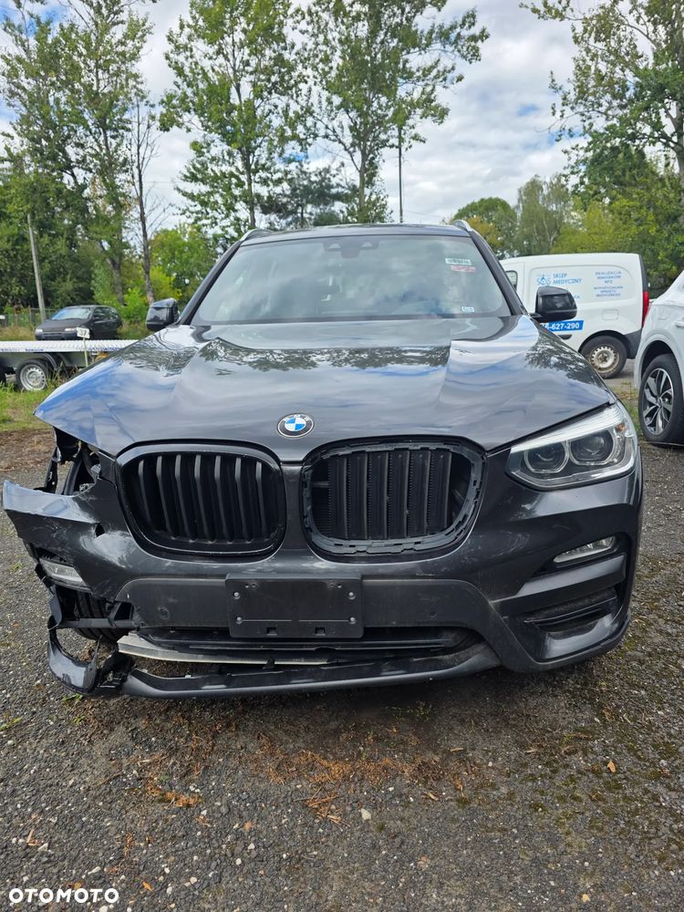 BMW X3 2019 photo 2