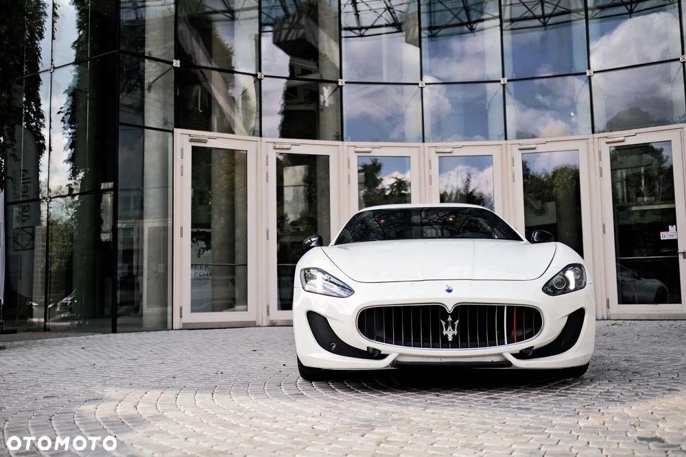 Maserati GranTurismo S - 10