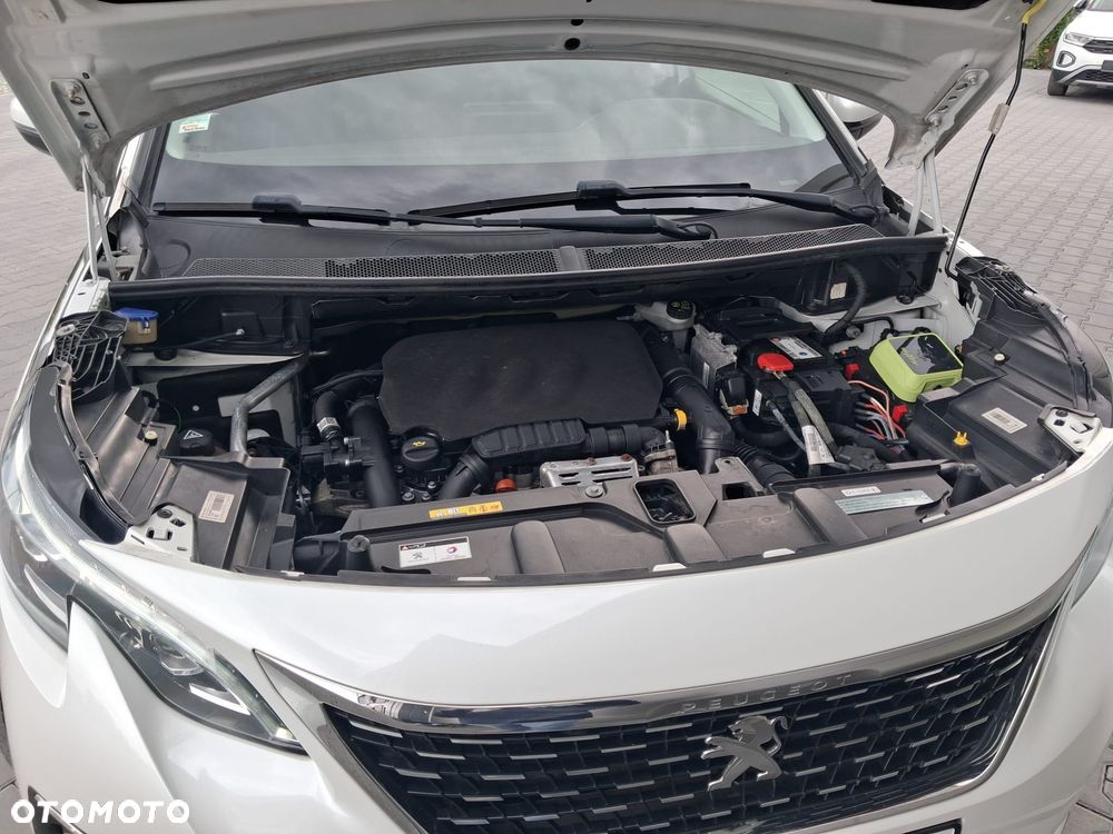 Peugeot 5008 PureTech 130 EAT8 Stop & Start Allure Business-Paket - 30