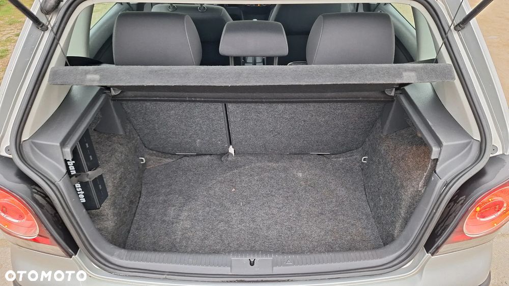 Volkswagen Polo 1.2 Comfortline - 22