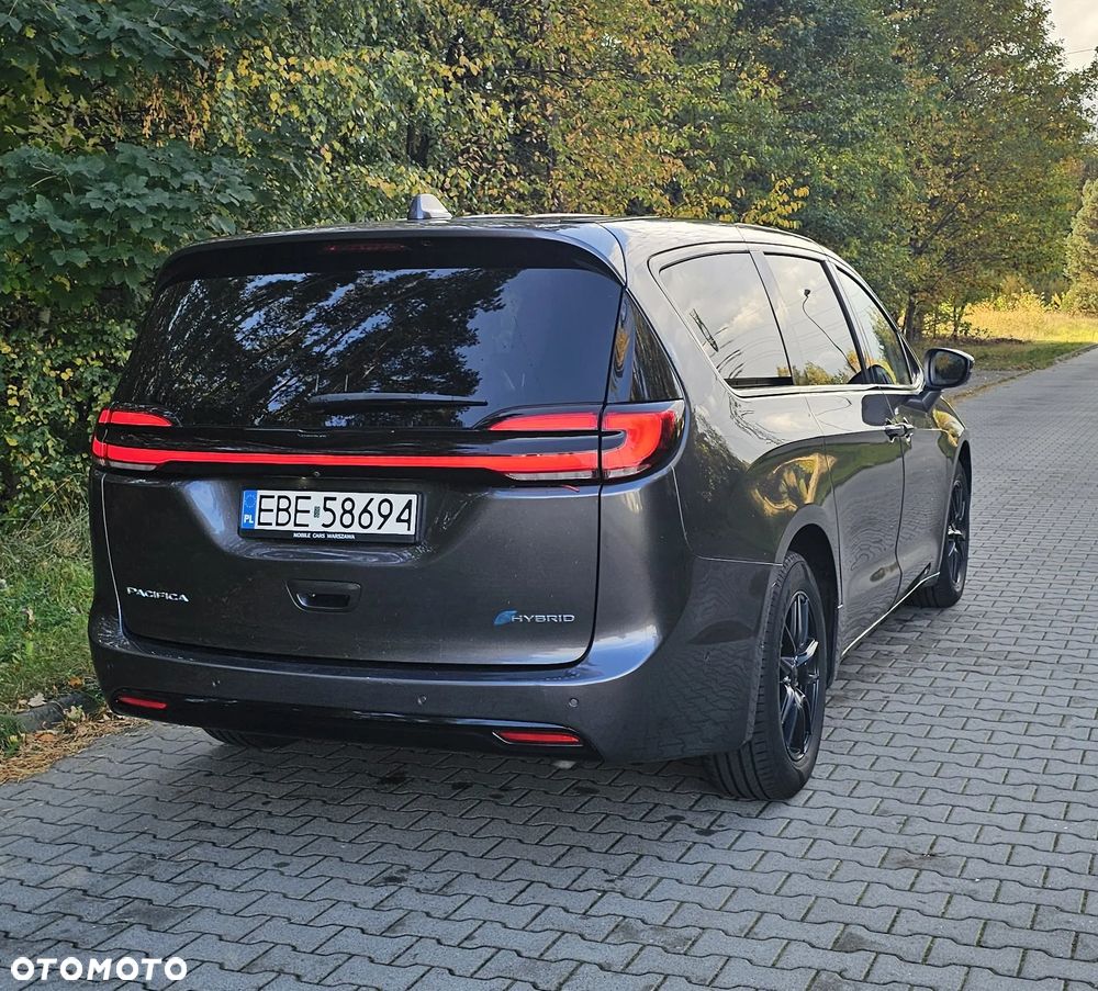 Chrysler Pacifica 2022 photo 4