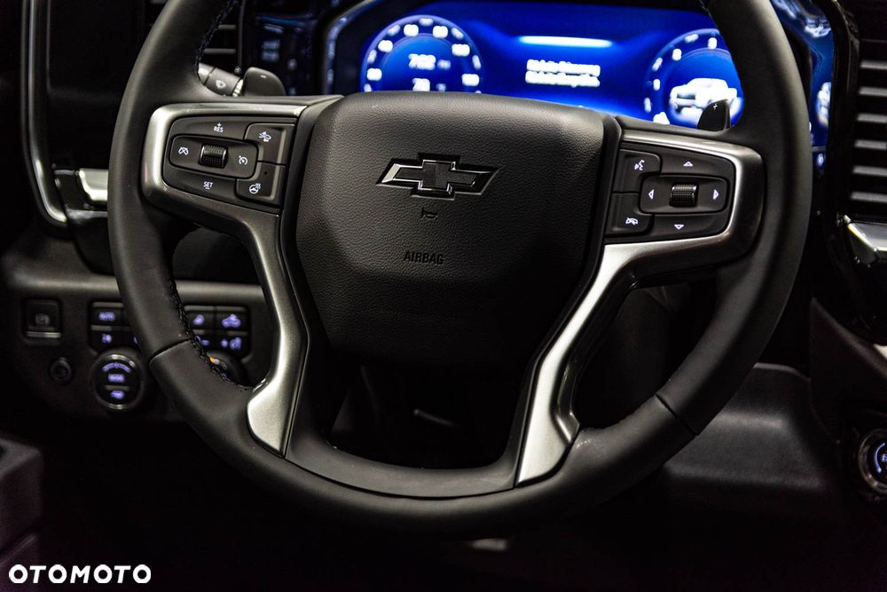 Chevrolet Silverado - 18