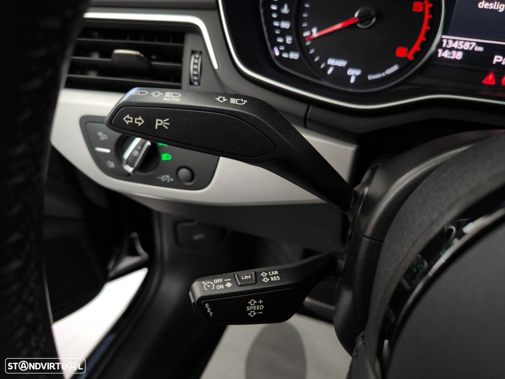 Audi A4 Avant 30 TDI Advanced S tronic - 17