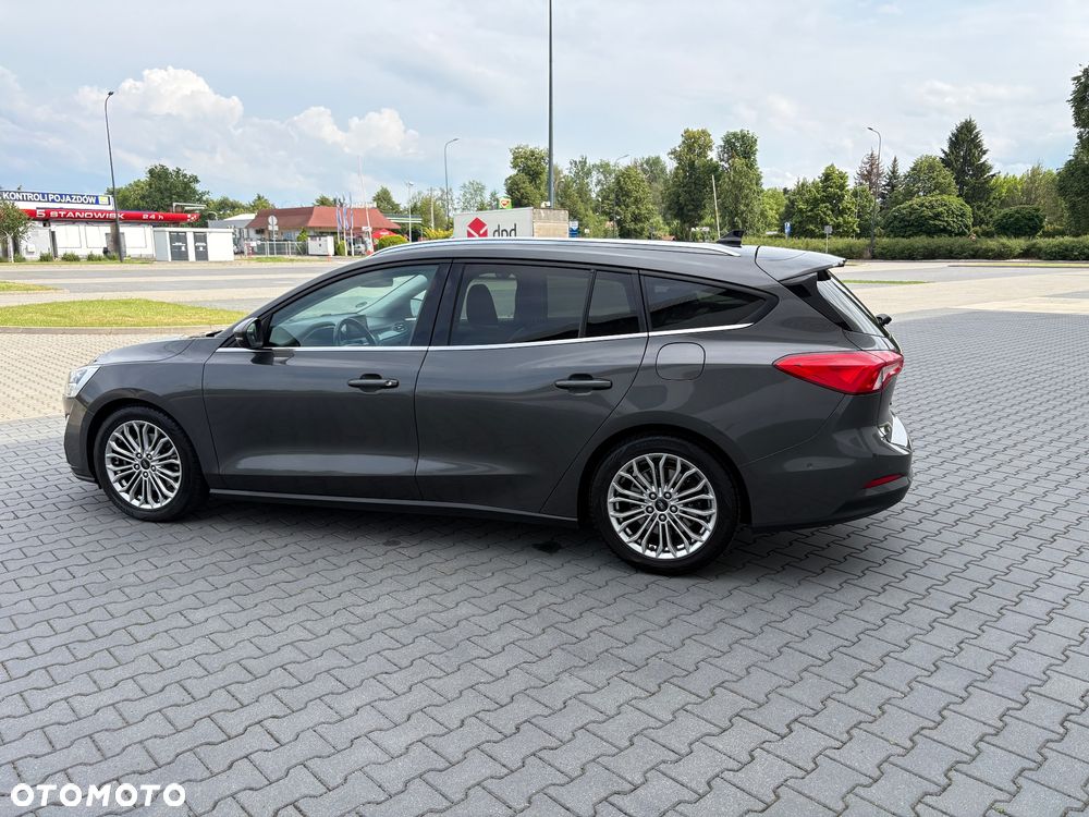 Ford Focus 1.5 EcoBlue Start-Stopp-System TITANIUM DESIGN - 9