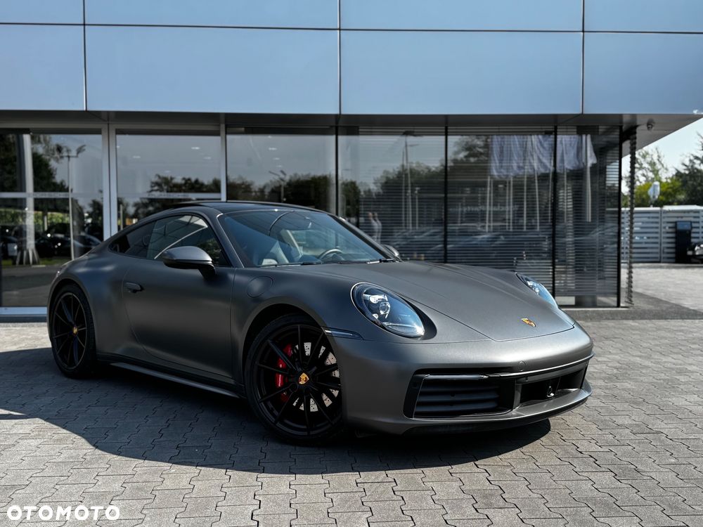 Porsche 911 Carrera 4S - 5