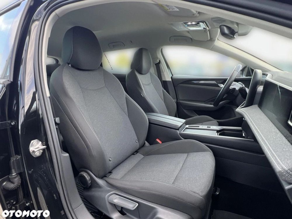 Volkswagen Passat 1.5 TSI ACT mHEV Trend DSG - 25