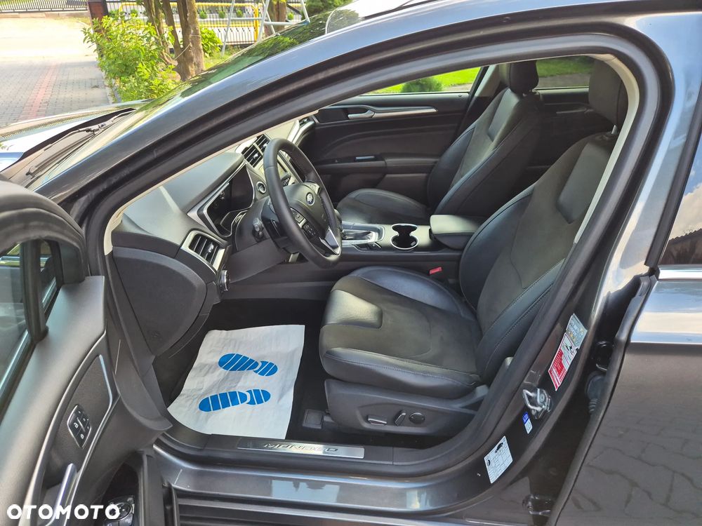 Ford Mondeo 2.0 TDCi Titanium PowerShift - 19