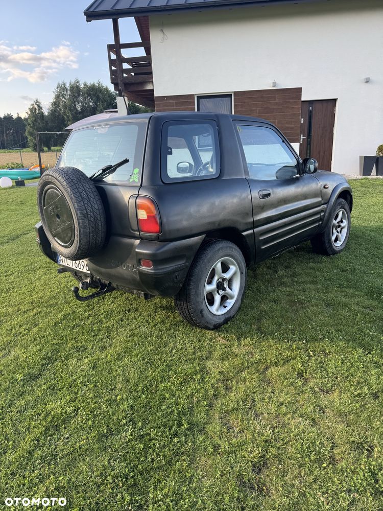Toyota RAV4 - 3