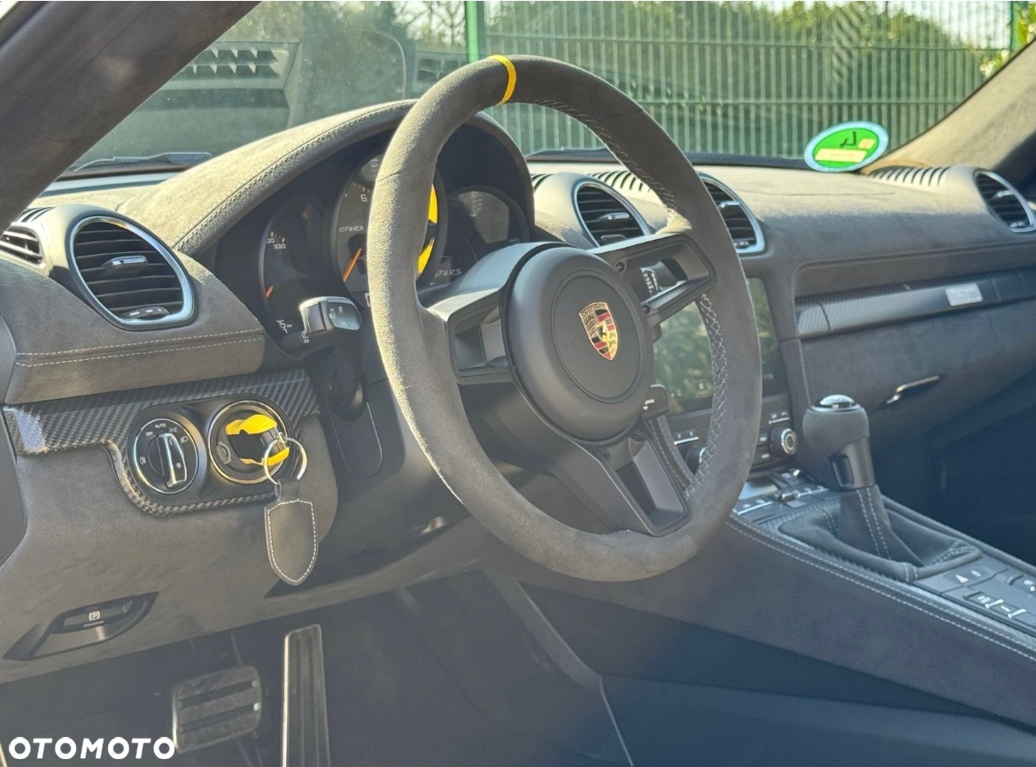 Porsche 718 Cayman GPF GT4 RS PDK - 13
