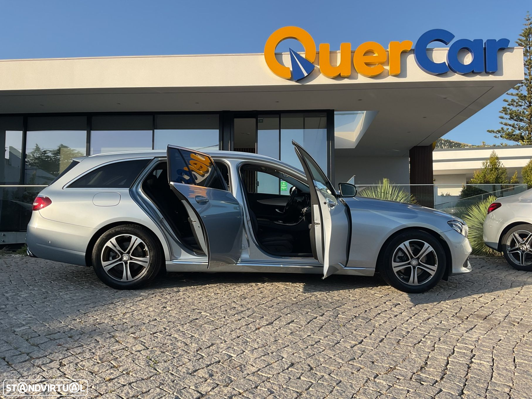 Mercedes-Benz E 220 BlueTEC Avantgarde Auto. - 7