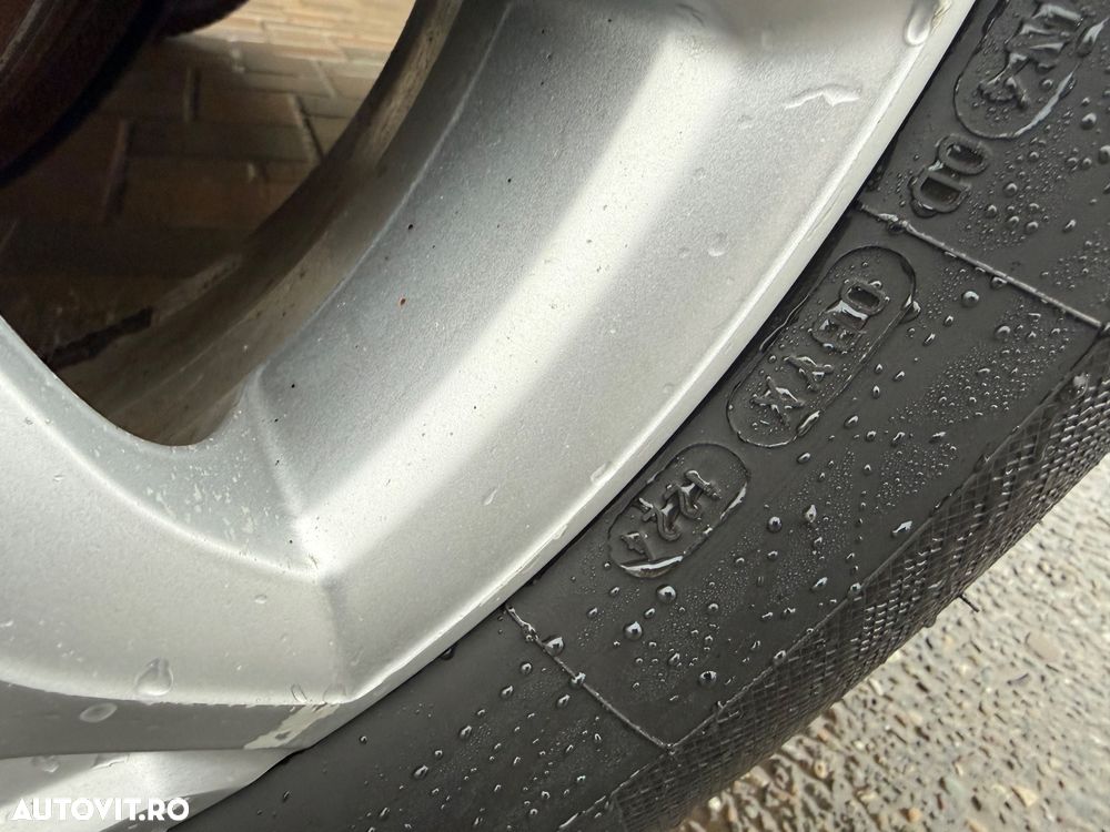 Dacia Duster 1.5 dCi 4x2 Laureate - 19