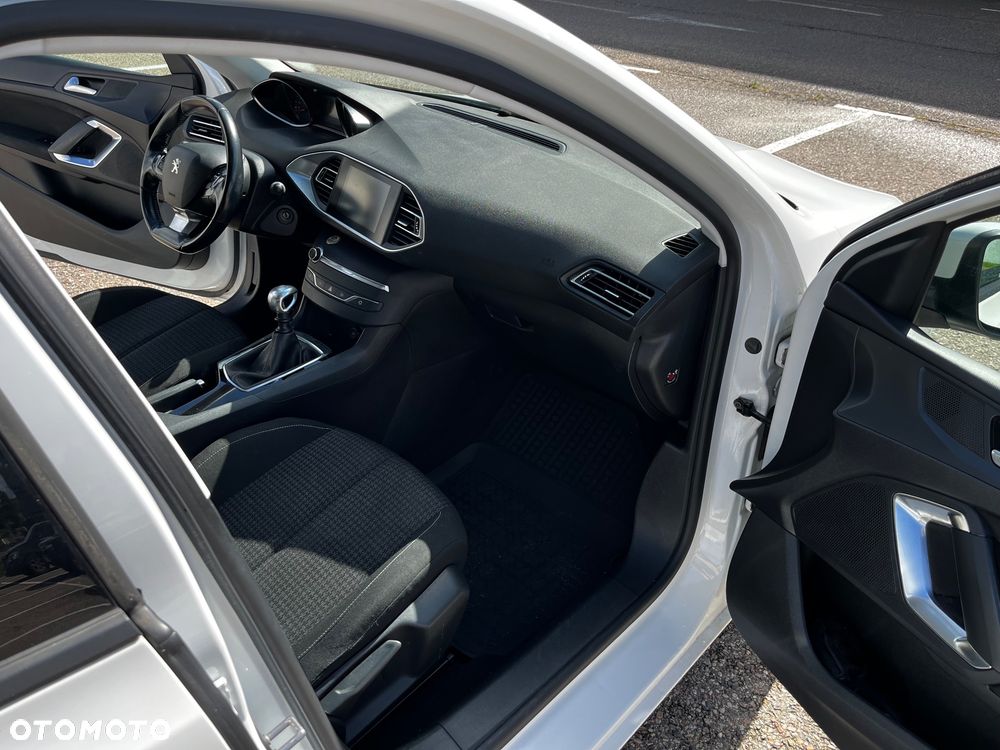 Peugeot 308 1.2 PureTech GPF Active S&S - 7
