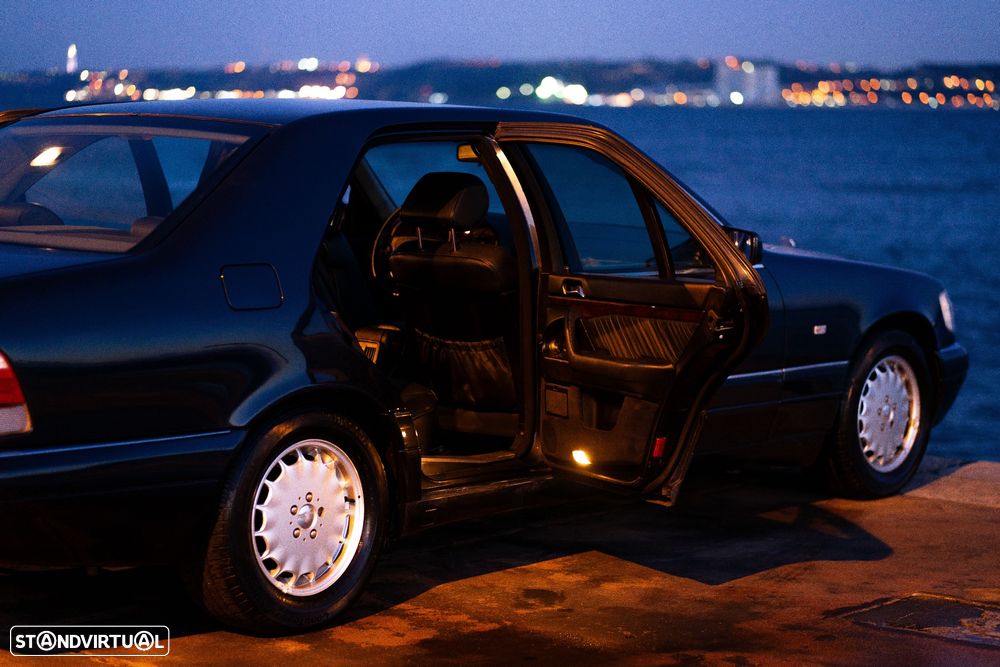 Mercedes-Benz S 300 TD - 57