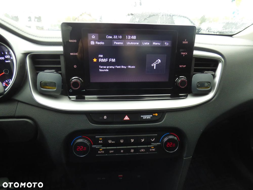 Kia Ceed - 24
