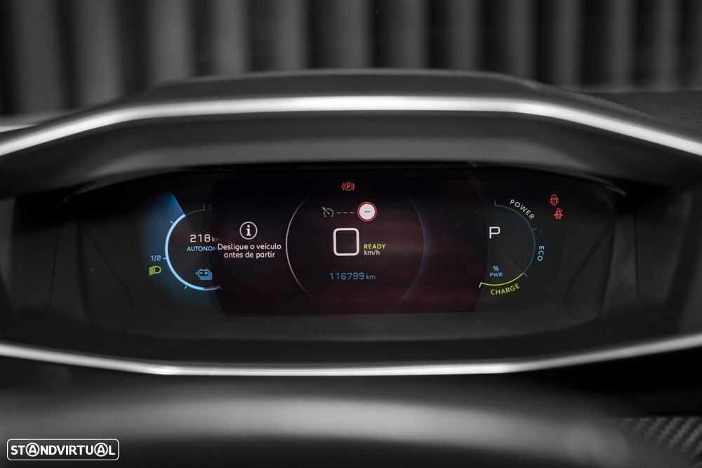 Peugeot e-2008 Allure - 17