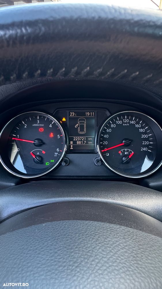 Nissan Qashqai 1.6 DCI TEKNA+ - 11