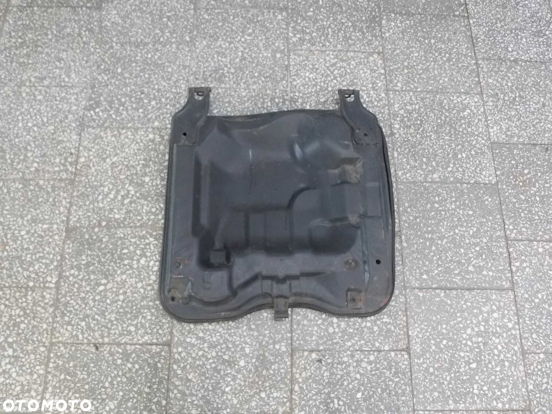 PIAGGIO PORTER HIJET PFAU 98- KLAPA PODLOGI PODSTAWA FOTELA PRAWA - 1