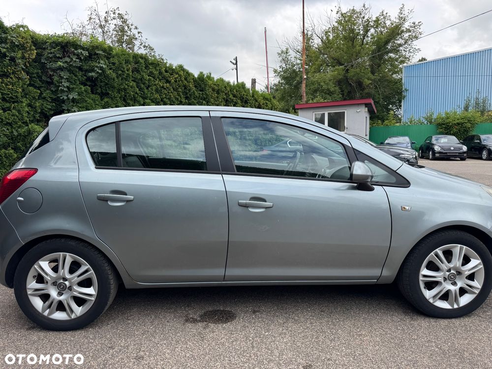 Opel Corsa 1.4 16V EcoFLEX Start-Stop 150 Jahre - 7