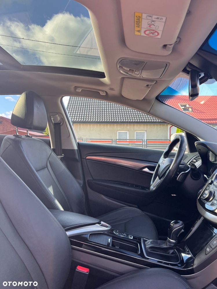 Hyundai i40 Kombi 1.7 CRDi DCT Premium - 10