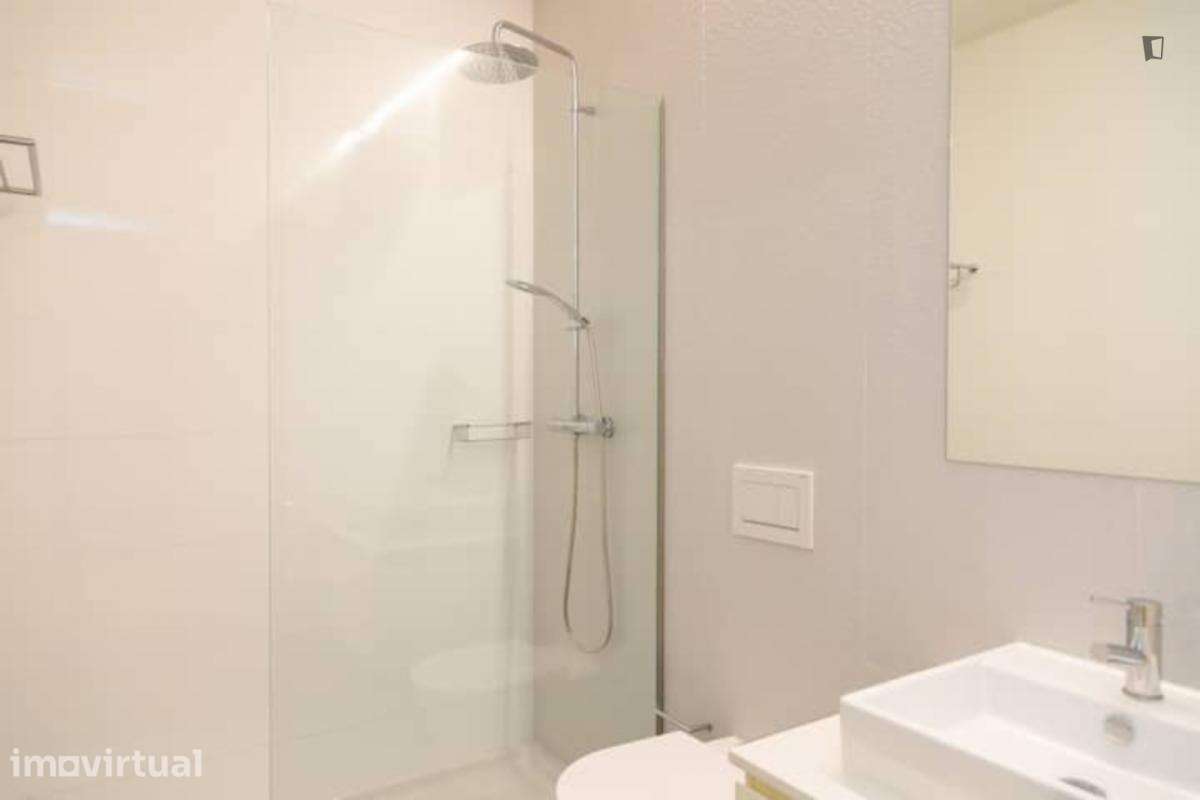 Apartamento com 2 quartos - localizado em Vitória Porto - Grande imagem: 3/24