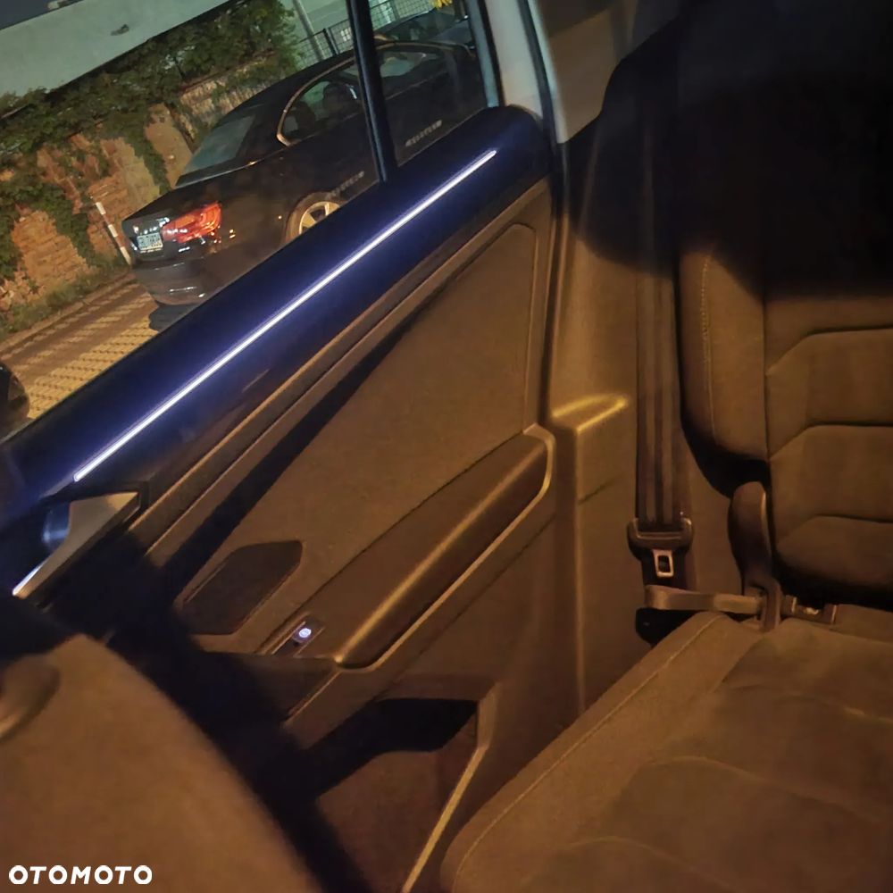 Volkswagen Tiguan - 22