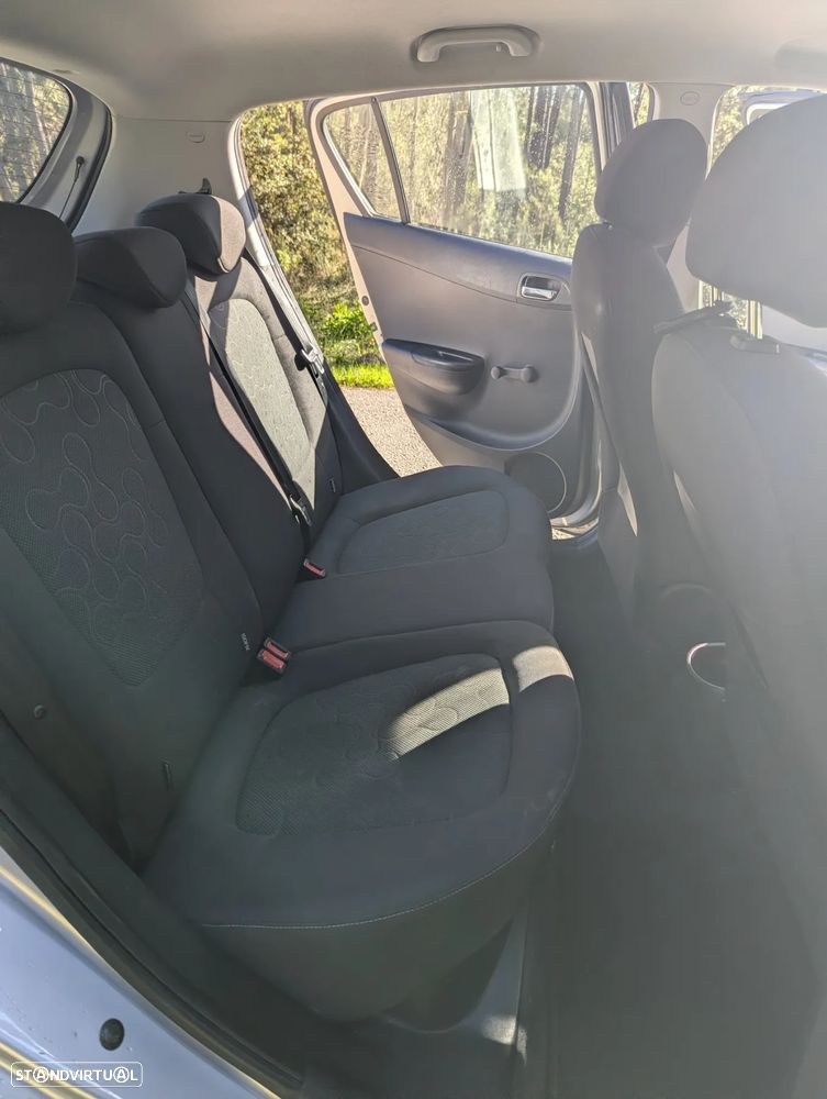 Hyundai i20 1.2 Comfort - 14