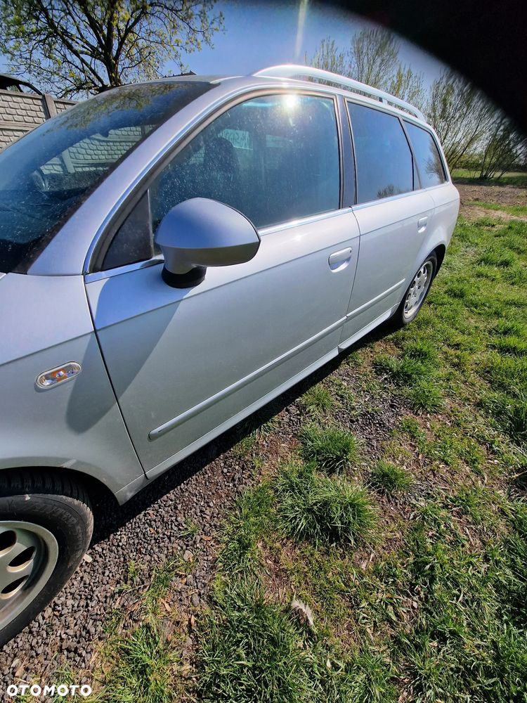 Drzwi  lewy  przód  seat exeo  w kolorze  LX7W - 2