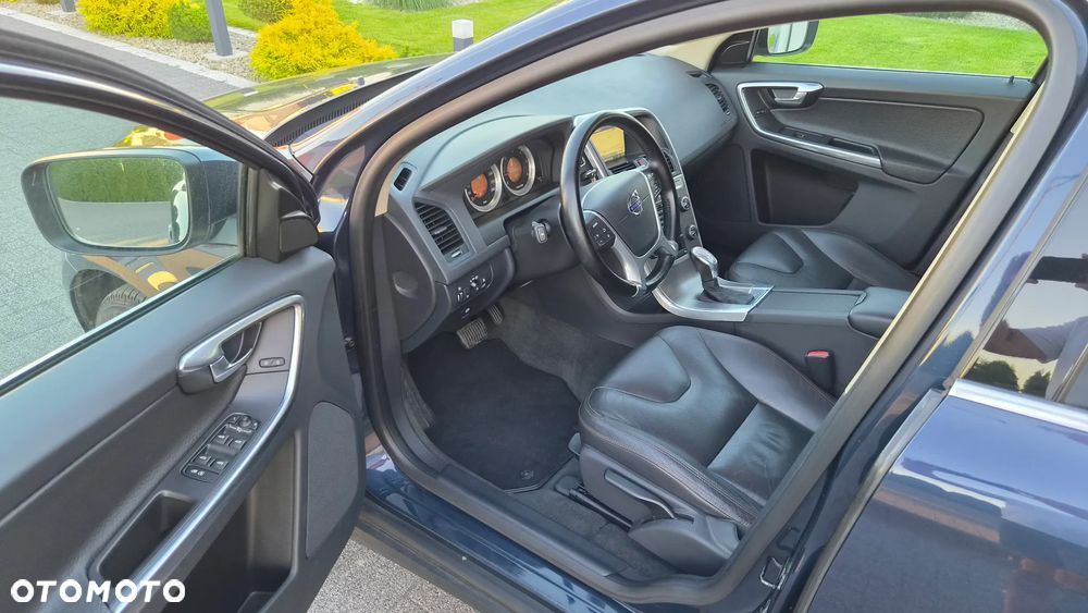 Volvo XC 60 D4 Geartronic Momentum - 7