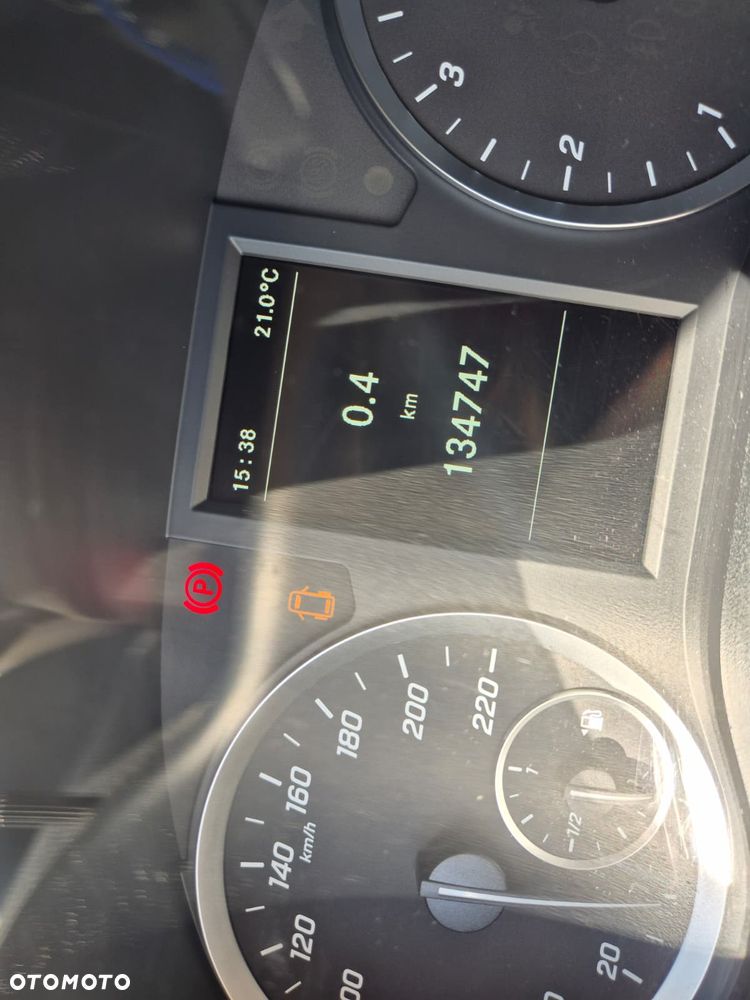 Mercedes-Benz Vito 110 CDi - SERWISOWANY - NISKI PRZEBIEG - RZADKI KOLOR - BOGATE WYPOSAŻENIE - EURO 6 - 17