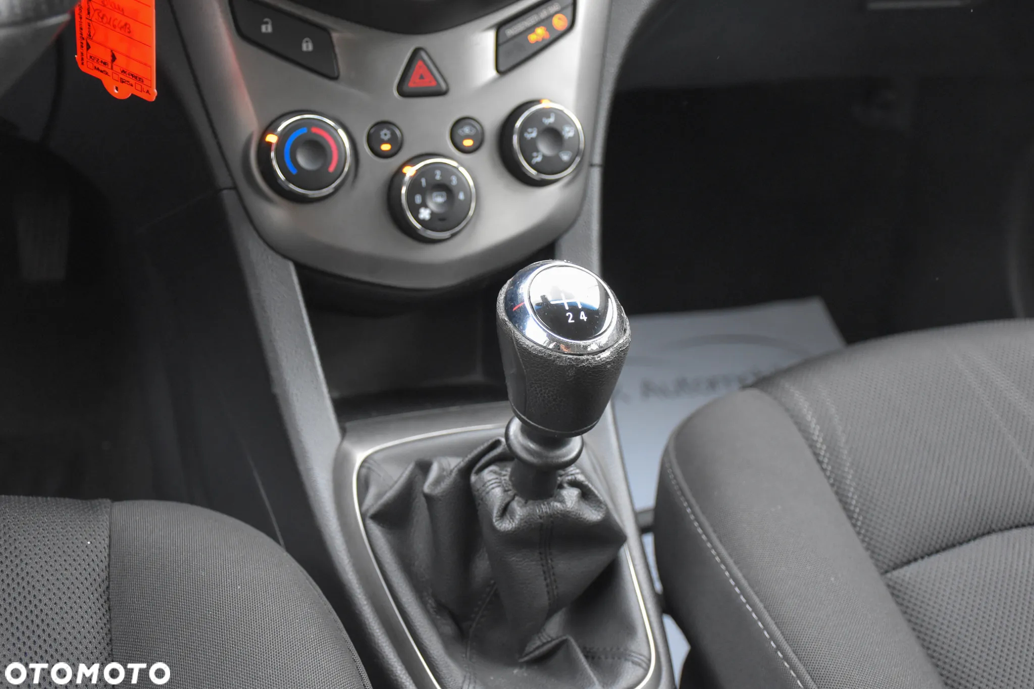Chevrolet Aveo 1.4 16V LS Design+ - 30