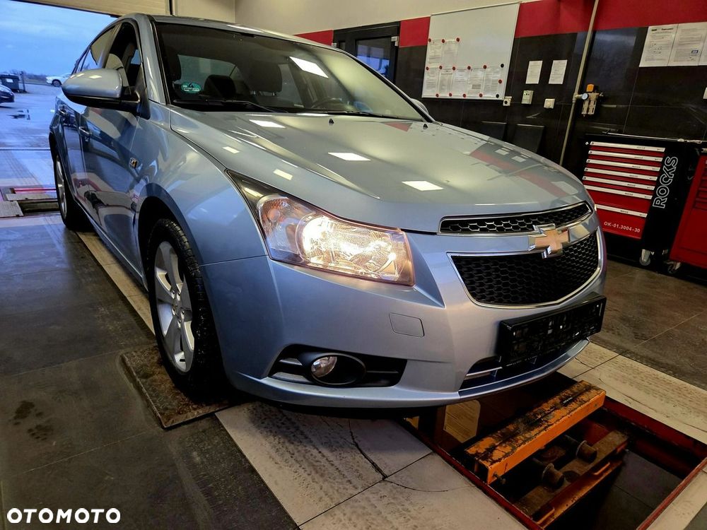 Chevrolet Cruze 2.0 D LT+ - 36