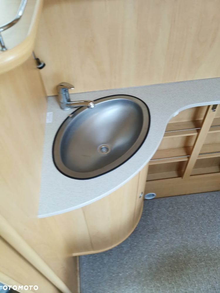 Dethleffs Camper - 13