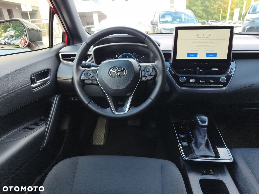 Toyota Corolla Cross - 13