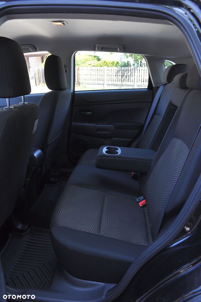 Mitsubishi ASX 1.6 Instyle - 19