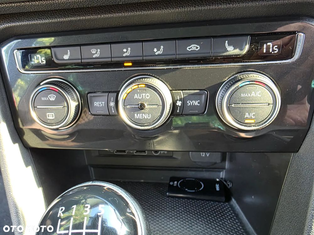 Volkswagen Tiguan - 25