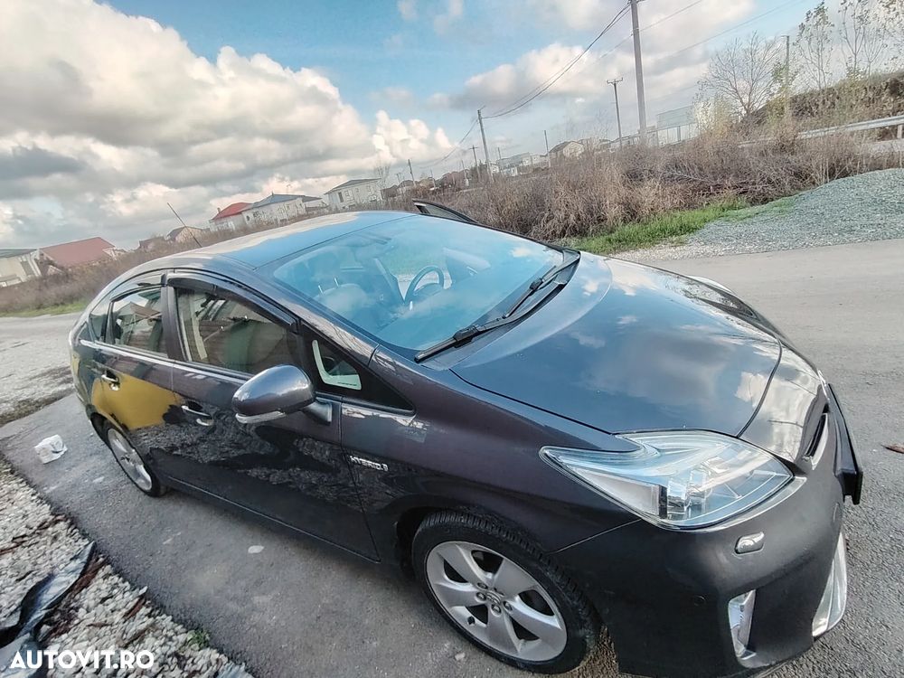 Toyota Prius Sol - 9