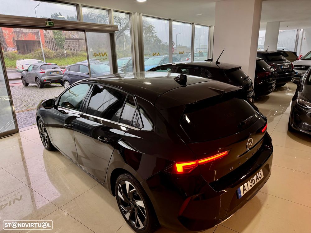 Opel Astra 1.2 T Edition - 4