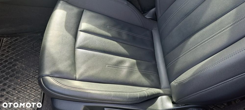 Audi A4 Avant 35 TDI mHEV Advanced S tronic - 19
