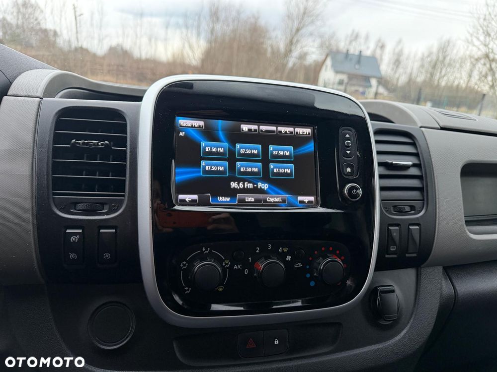 Renault Trafic - 11