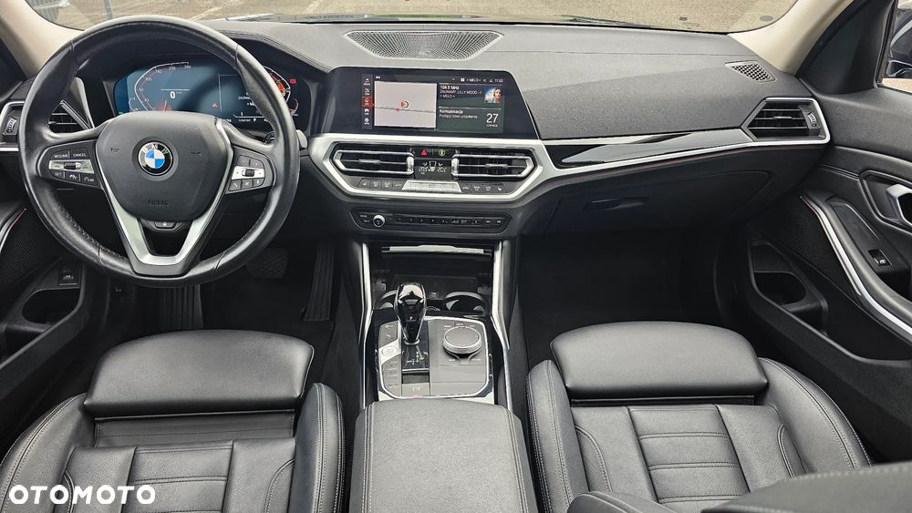 BMW Seria 3 320d xDrive Luxury Line - 18