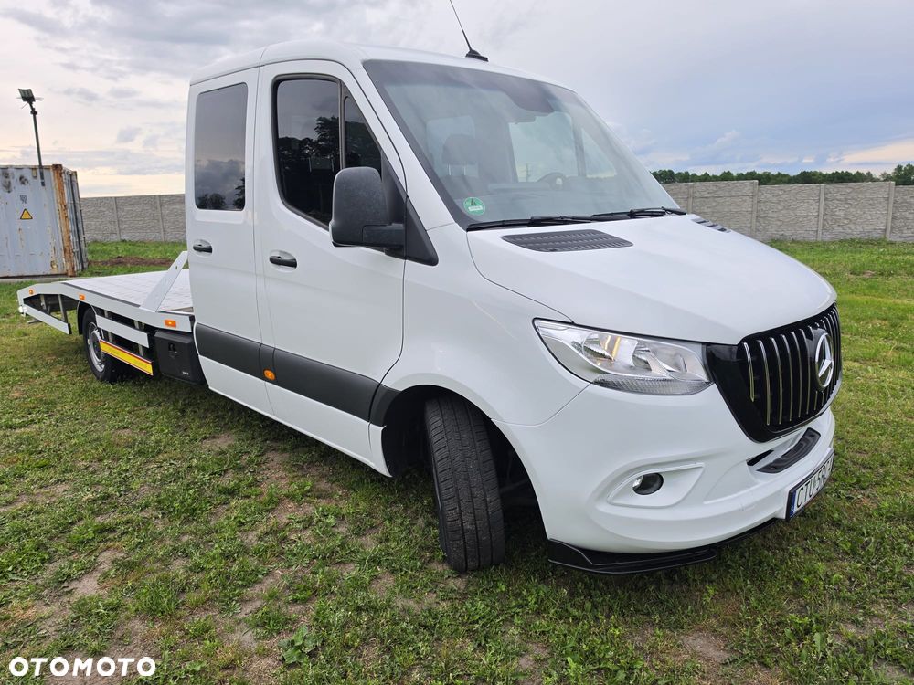 Mercedes-Benz Sprinter 907 - 2