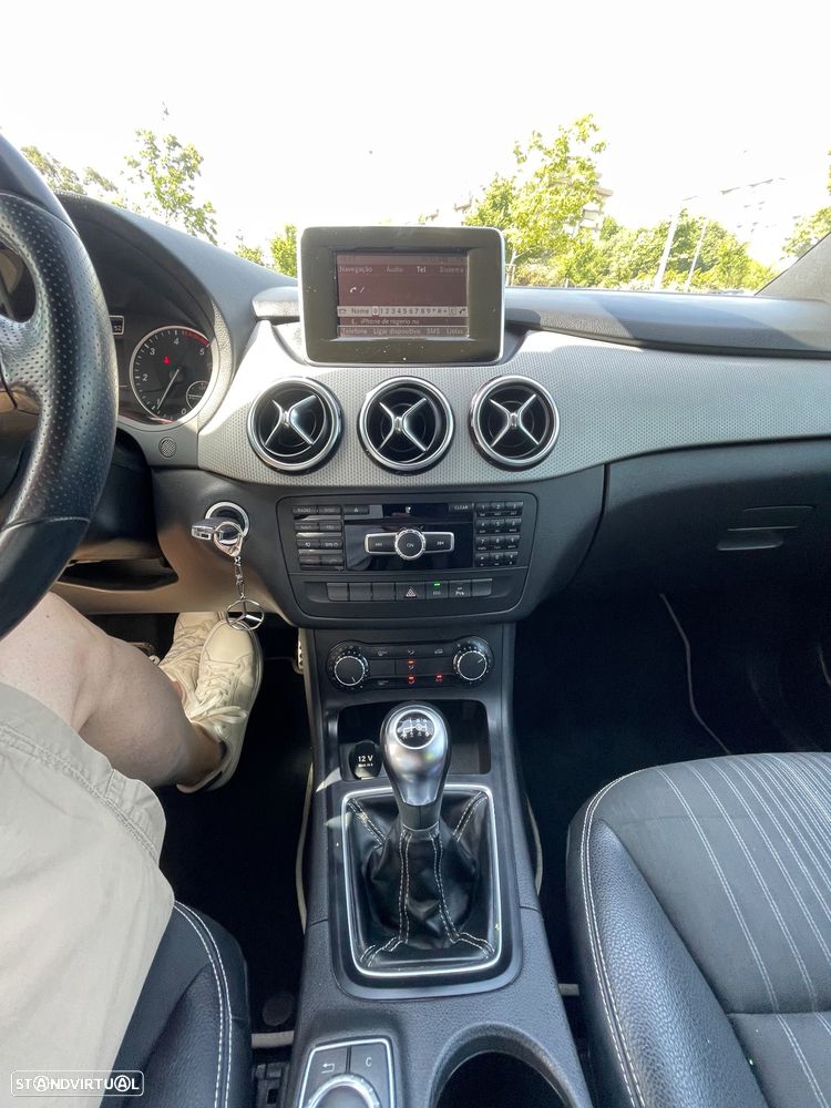 Mercedes-Benz B 180 CDI BlueEFFICIENCY - 12