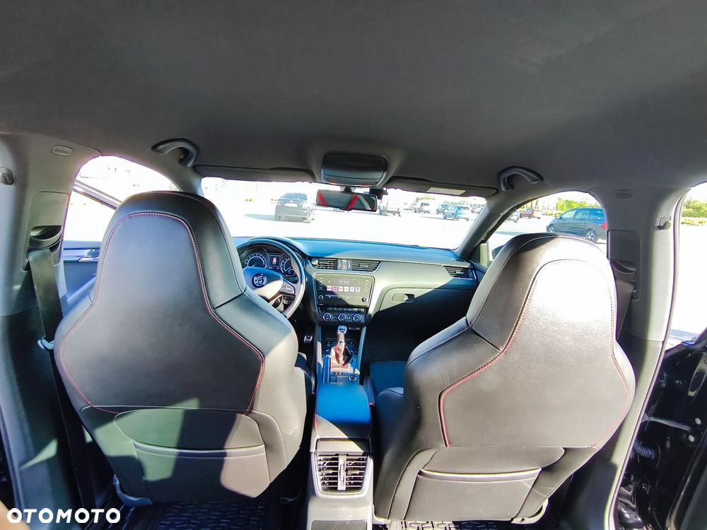 Skoda Octavia 2.0 TDI RS - 9