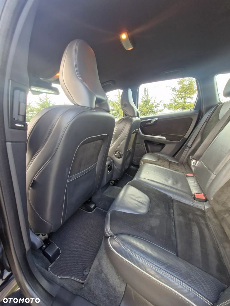 Volvo XC 60 D4 Drive-E R-Design Momentum - 12