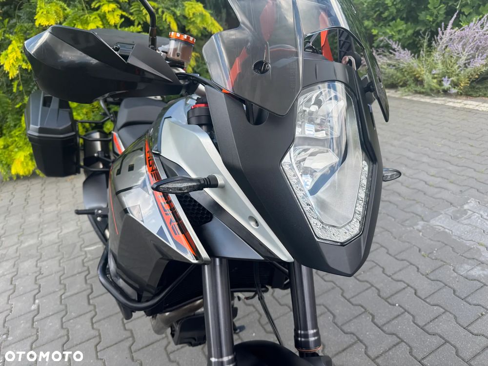 KTM Adventure - 13