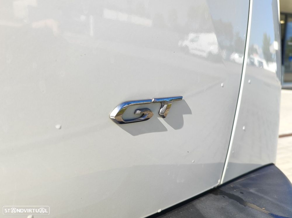 Peugeot e-2008 50 kWh GT - 13