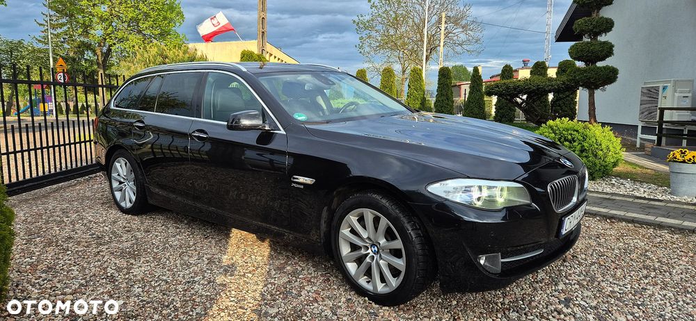 BMW Seria 5 525d xDrive Luxury Line - 10