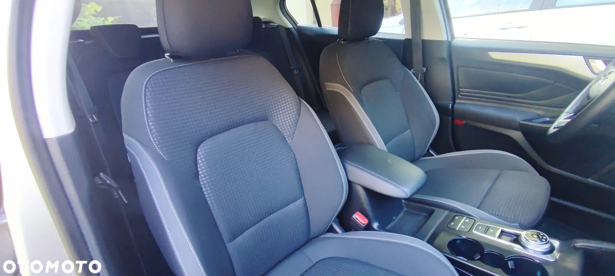 Ford Focus 1.0 EcoBoost Titanium - 22