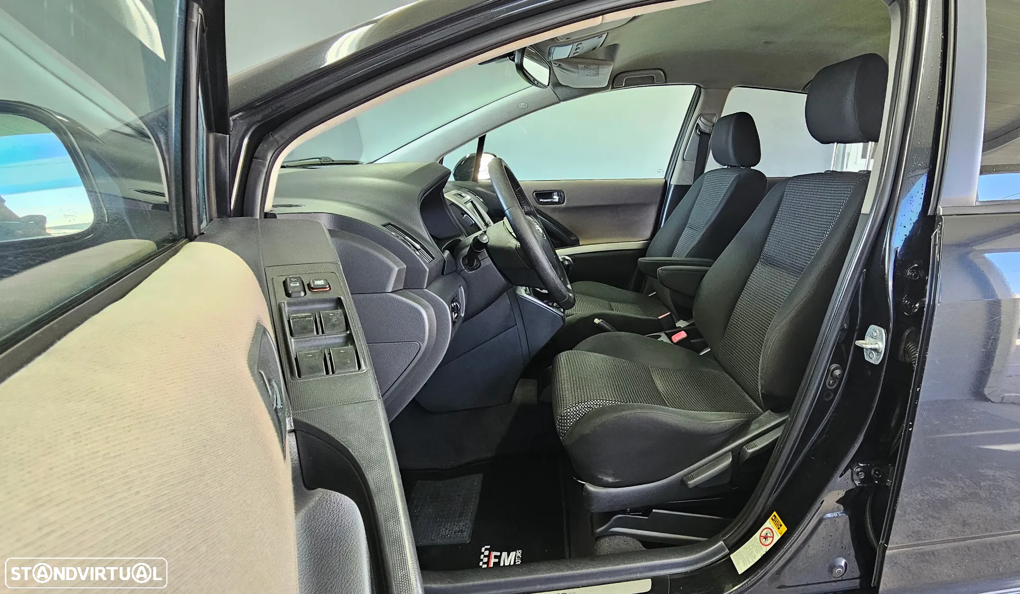Toyota Corolla Verso 2.2 D-4D Sol - 15