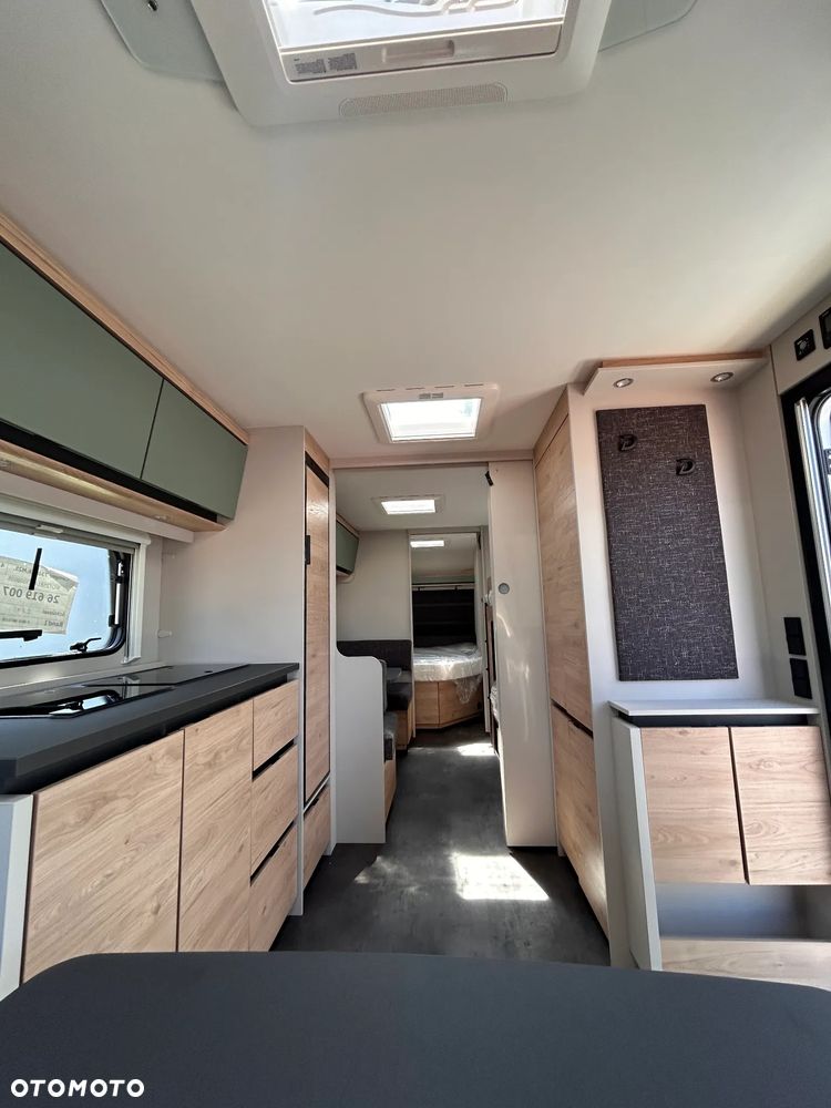Dethleffs Camper 730 FKR - 22